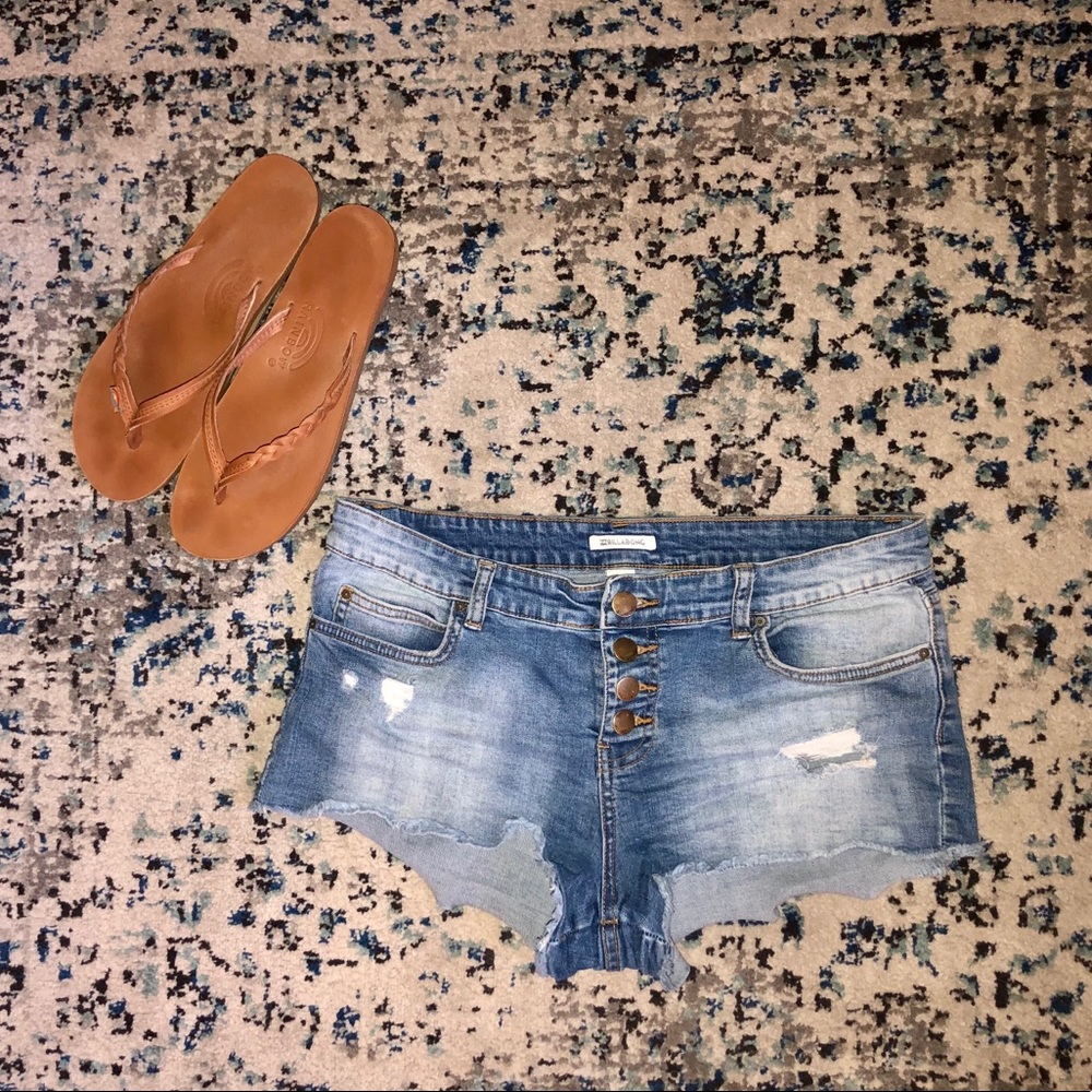 Billabong Shorts